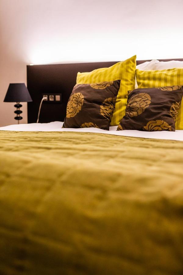Hotel Malpertuus Римст Екстериор снимка