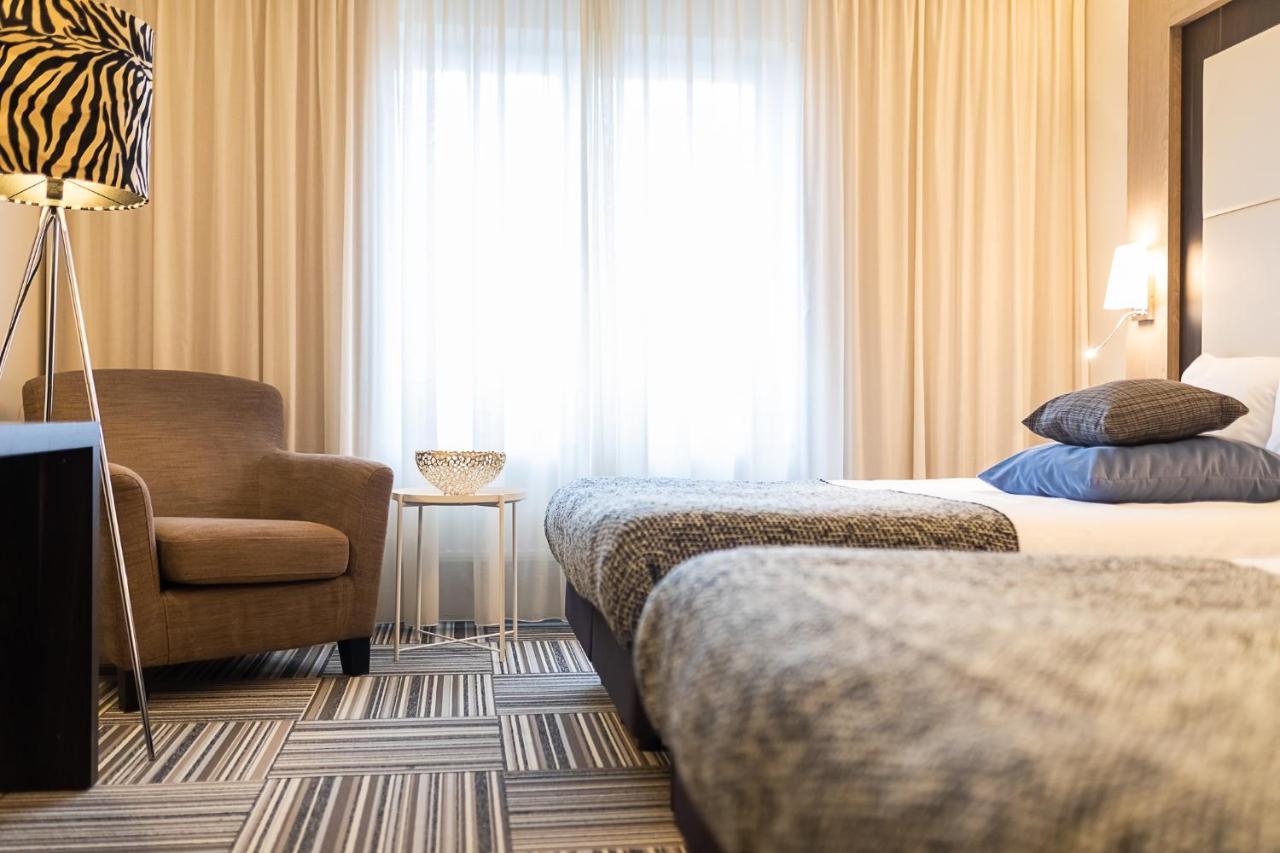 Hotel Malpertuus Римст Екстериор снимка